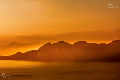 Morgenstimmung am Berg  mit Wasserzeichen Homepage